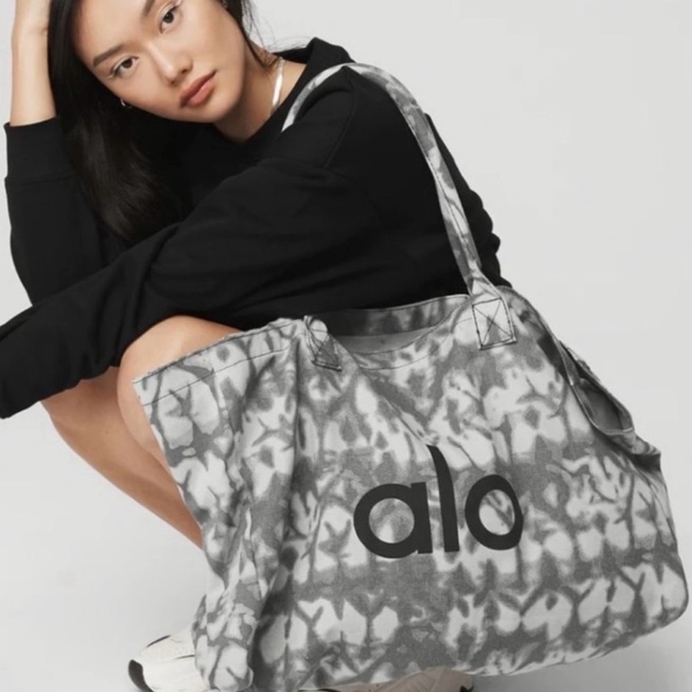 ALO YOGA Grey Tie-Dye Tote